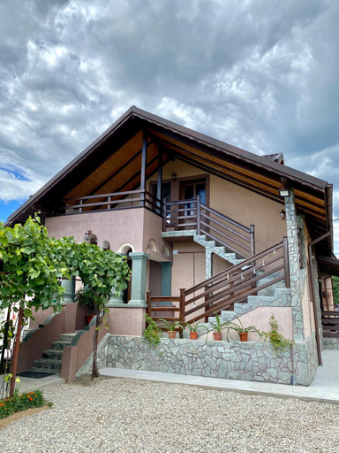 Others 3, Casa Mis, Baia De Fier