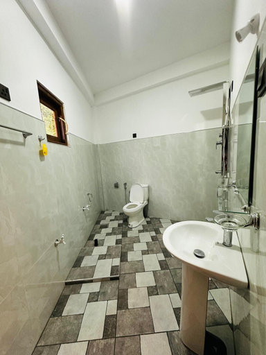 Bathroom 5, Tgarden resort, Ella