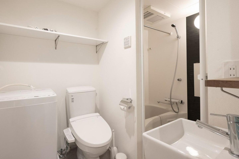 Bathroom 20