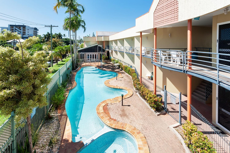 Swimming Pool 9