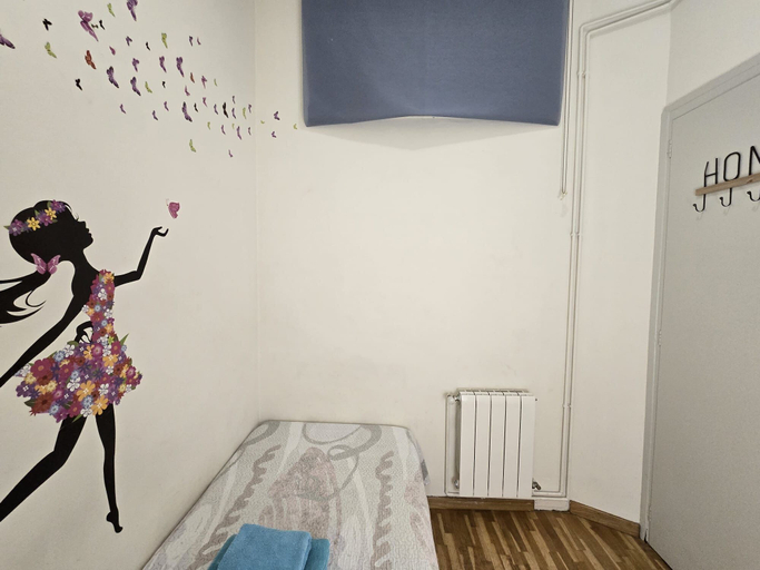 Others 4, Rooms Aribau, Barcelona