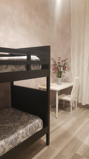 Others 3, GIRASOLE SUITES, Roma