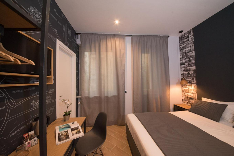 Bedroom 4, Eco di Napoli, Napoli