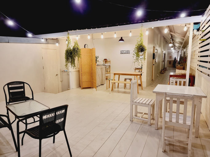 Others 5, Little Latte House, Pulau Phuket