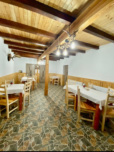Others 4, Casa Mis, Baia De Fier