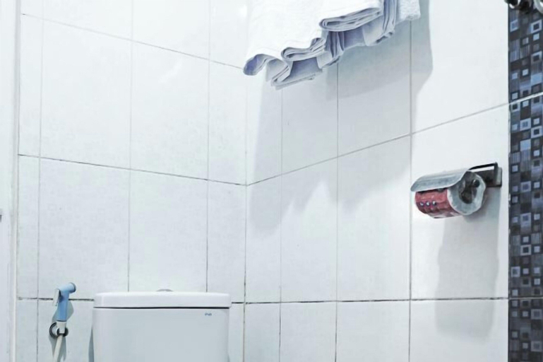Bathroom 24