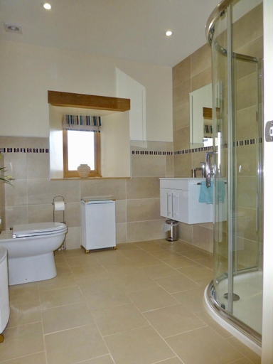 Bathroom 3, Cairndoon Byre, Dumfries and Galloway
