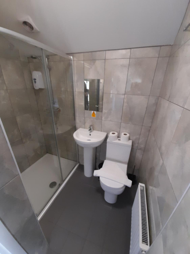 Bathroom 2, Potbank Hotel, Stoke-on-Trent