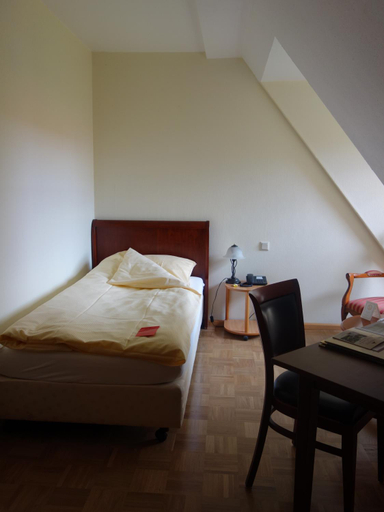 Bedroom 2, Dreimadelhaus - Kirchseelte, Oldenburg