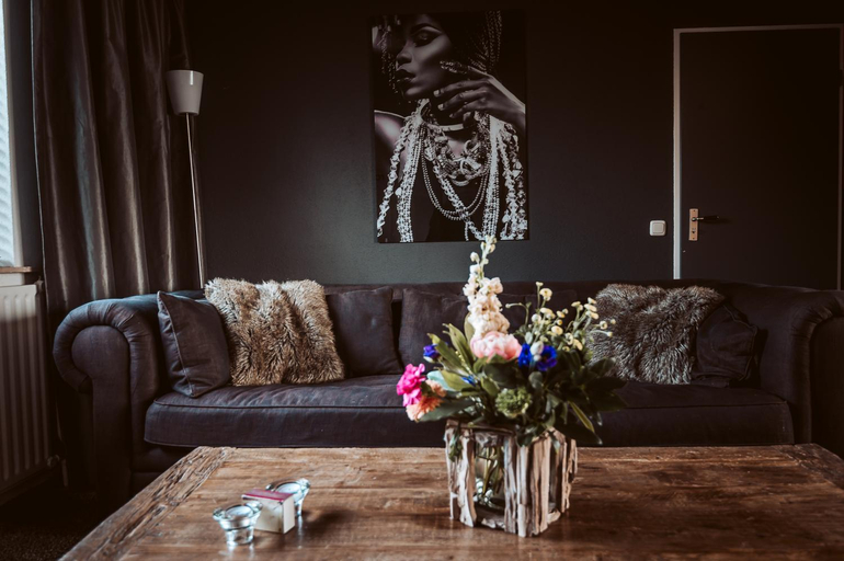 Others 5, B&B Bleiswijk, Bleiswijk
