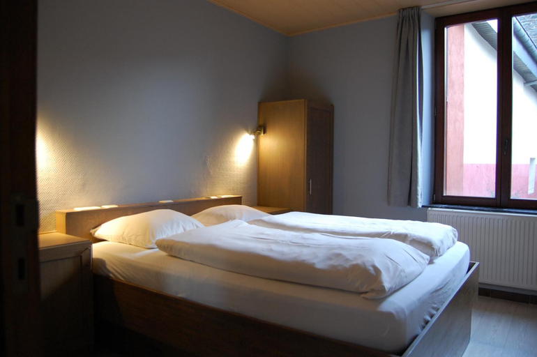 Bedroom 19