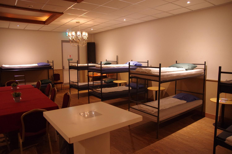 Others 4, Hostel 45, Purmerend