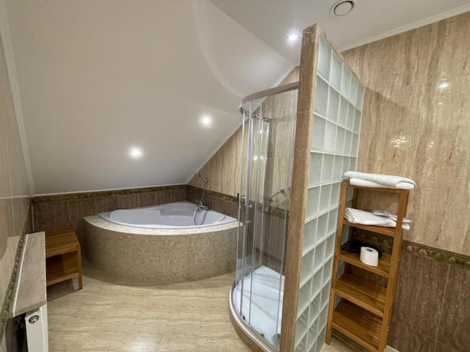 Bathroom 5