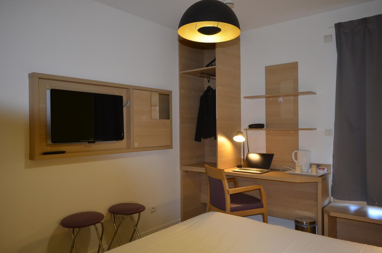Bedroom 16