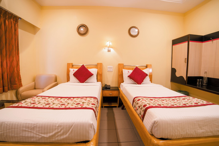 Bedroom 3, Hotel Kinnera Comforts, Visakhapatnam