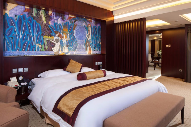 Bedroom 2, Grand Skylight Catic Hotel, Beijing