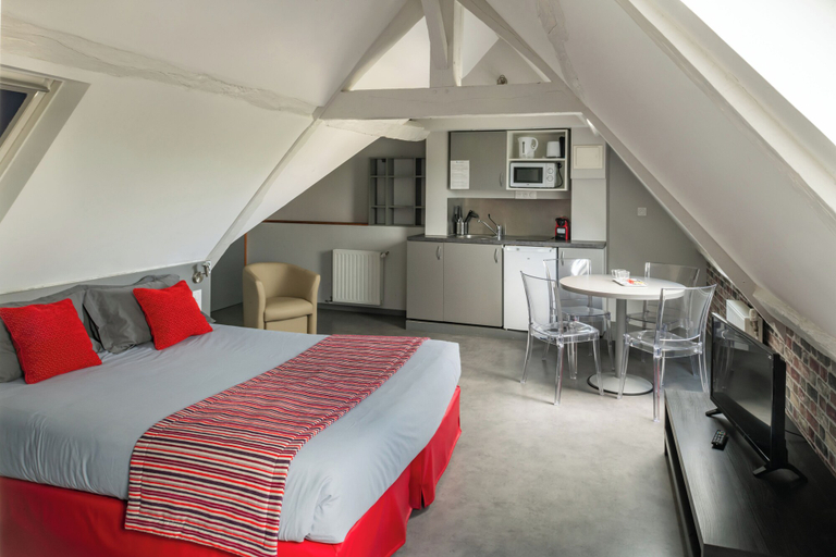 Bedroom 2, SmartAppart Caen République, Calvados