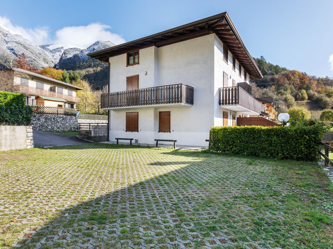 Others 4, Holiday Home Val di Ledro near Lake, Trento