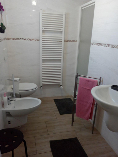 Bathroom 2, B & B Eliana e Ristorante, Florence