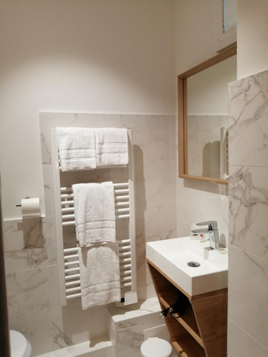 Bathroom 7
