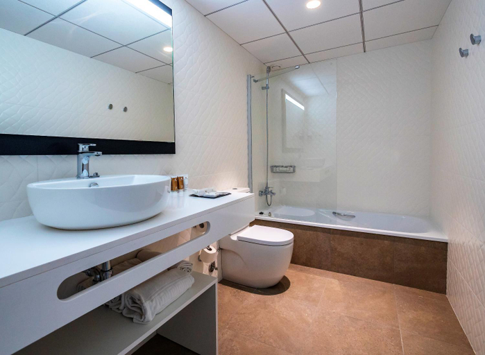 Bathroom, Golden Donaire Beach 4 Sup, Tarragona