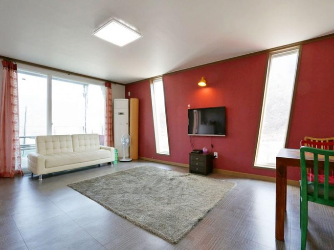 Bedroom 3, Yangpyeong Haru Pension, Hongcheon