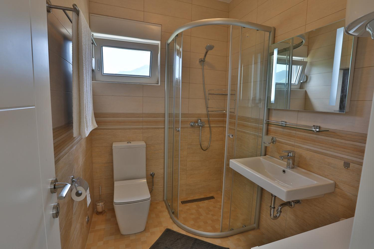 Bathroom 3, Kristina Apartments