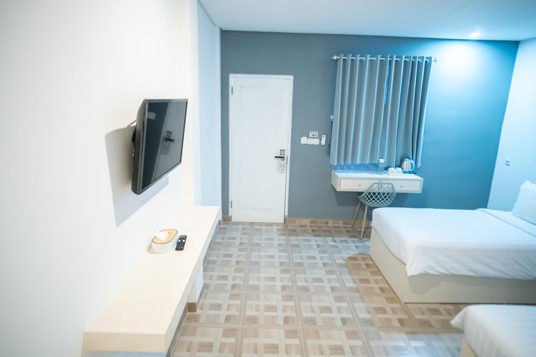Bedroom 13