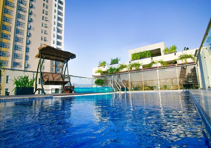 Swimming Pool 8