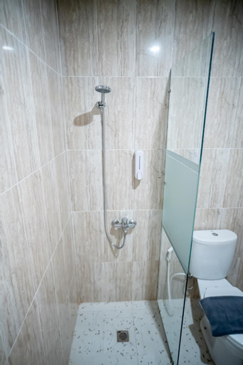 Bathroom 9