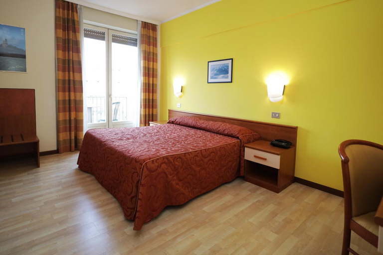 Bedroom 8