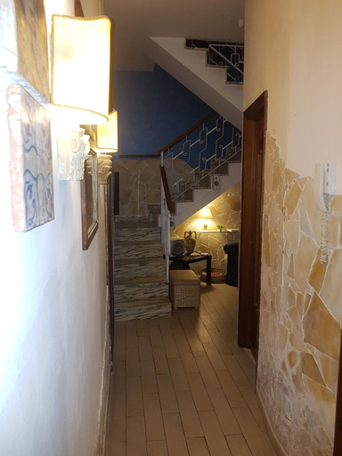 Others 2, Borgo Marinaro, Catania
