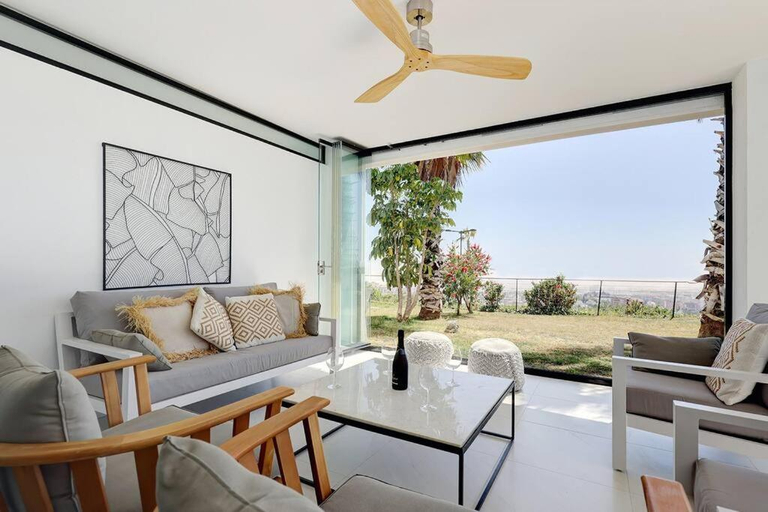 2, Ground floor 4 Bedroom Apartment @ Estepona Hills!, Málaga