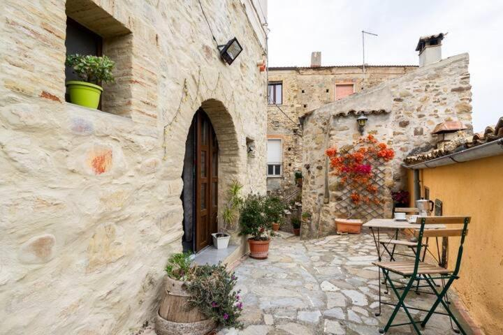 Others 3, Casa Castello, Cosenza