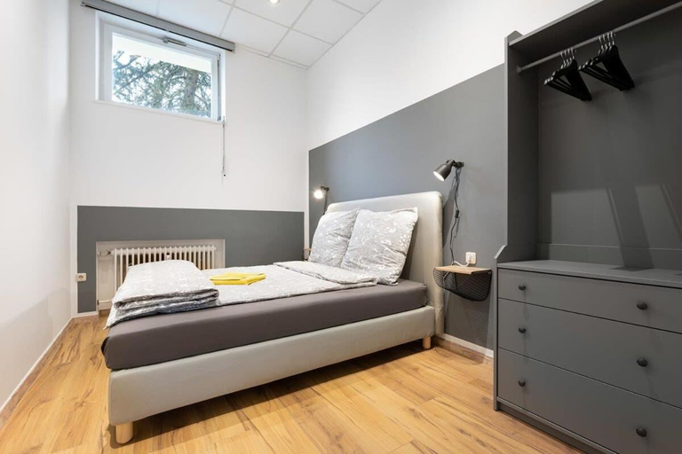Others 4, Big Central Apartment near Rotkreuzplatz with 3 BR, München