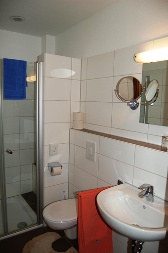 Bathroom 23