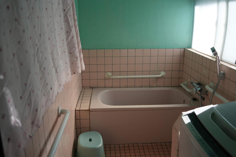 Bathroom 3, omusubi guest house ーJAPANESE STYLEー幣立神宮まで車で3分, Yamato