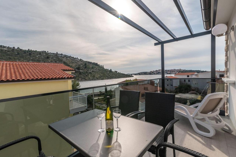 Balcony/terrace 3, Villa Antonia, Rogoznica
