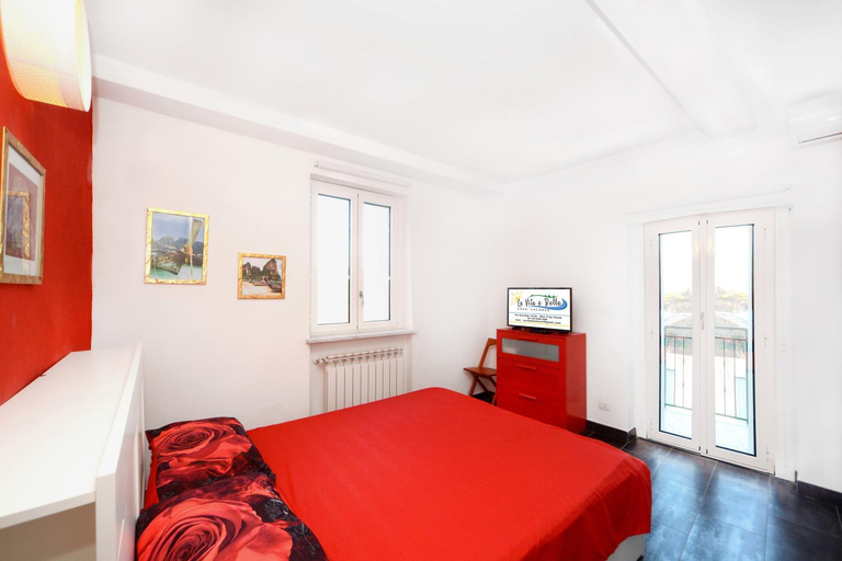 Bedroom 2, La vita e bella - Noli, Savona