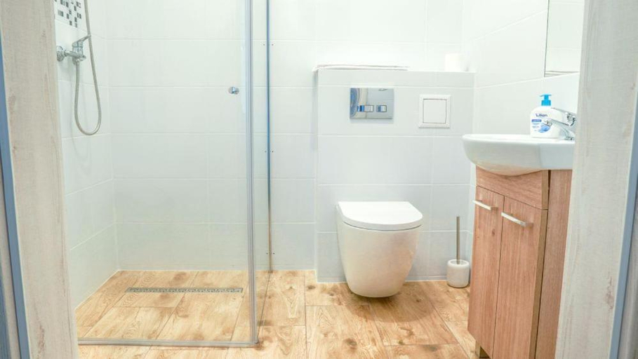 Bathroom 3, Hostel AgMa, Żary