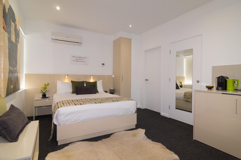 Bedroom 13
