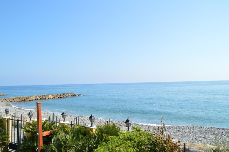 Others 4, Riva Beach Apartment, Imperia