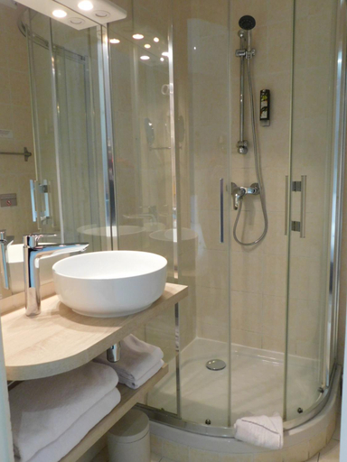Bathroom 8