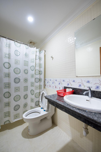 Bathroom 4