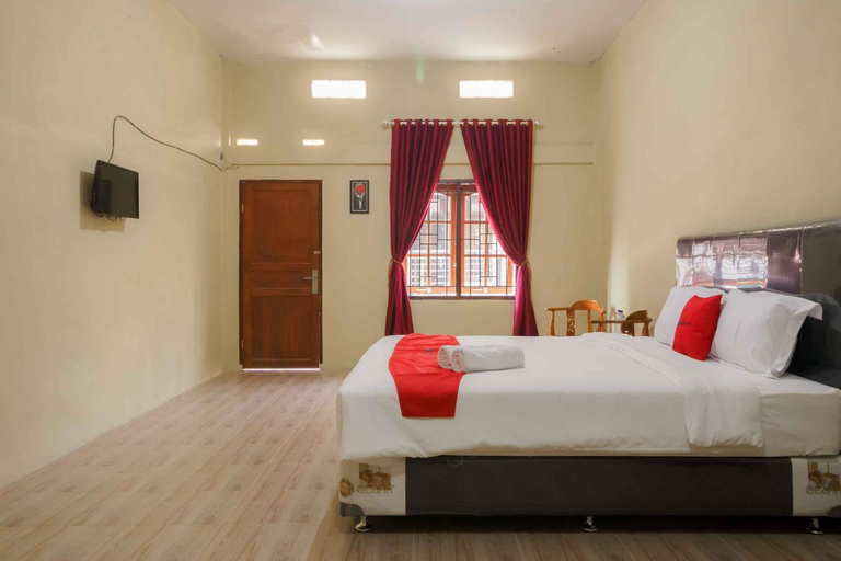 Bedroom 12