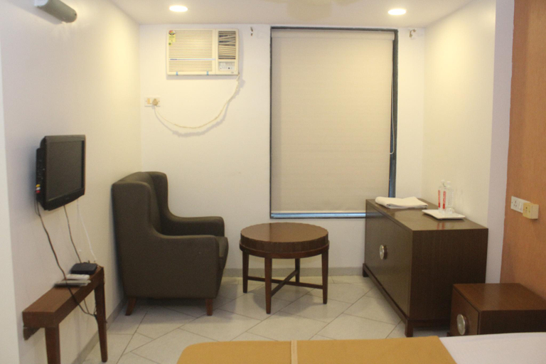 Others 4, Hotel Western Court, Palghar