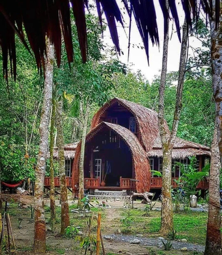Exterior 1