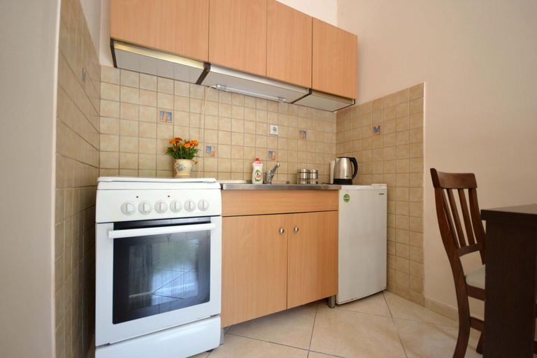 Others 4, Apartments Dionis