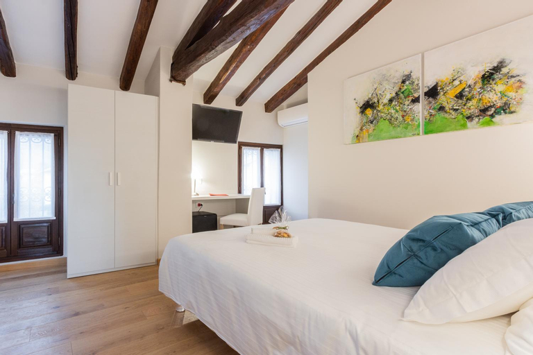 Bedroom 16