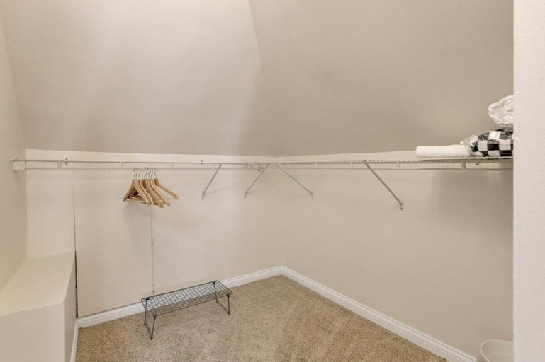 Bedroom 3, The Columbus Charmer, Franklin